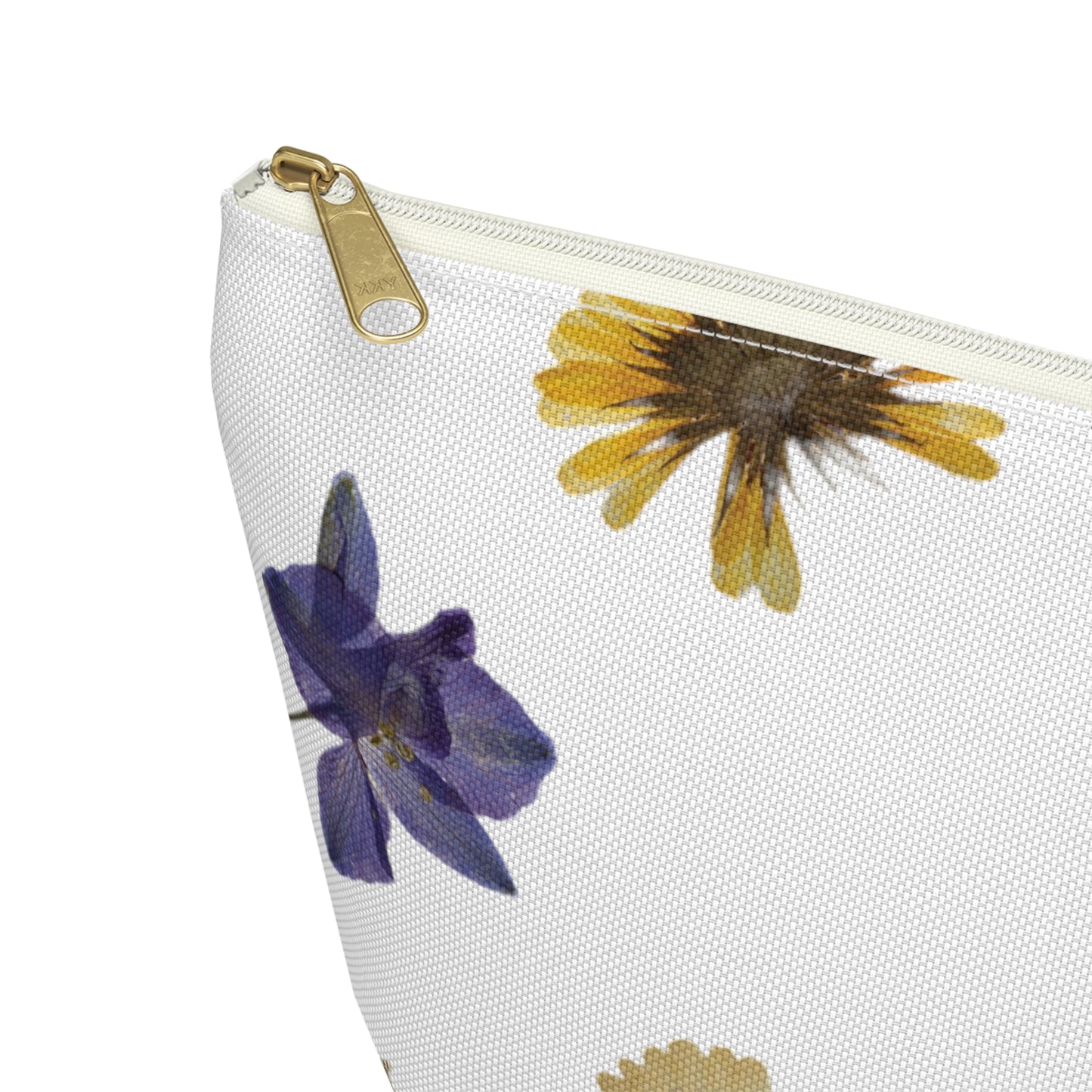 Pouch with T-bottom