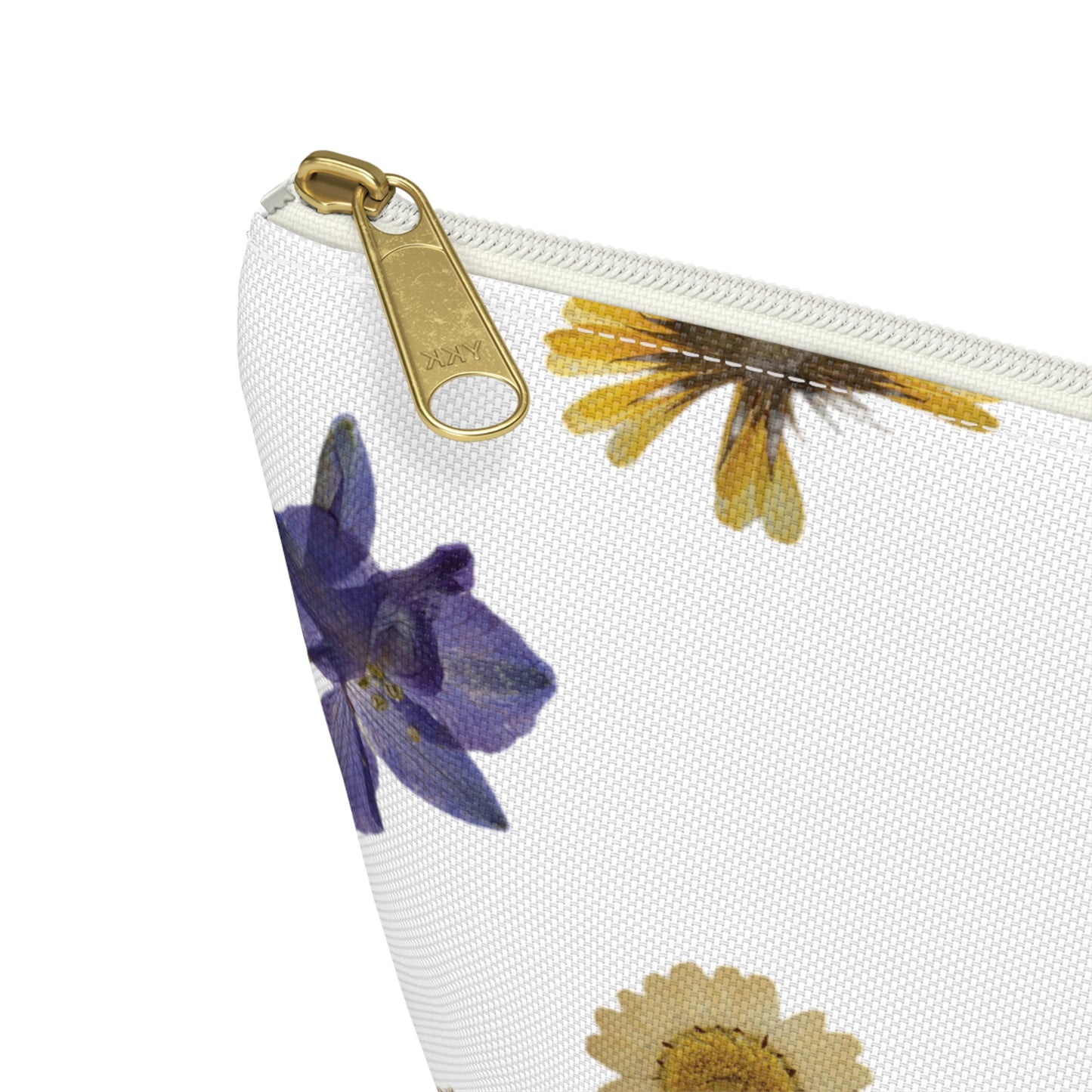 Pouch with T-bottom