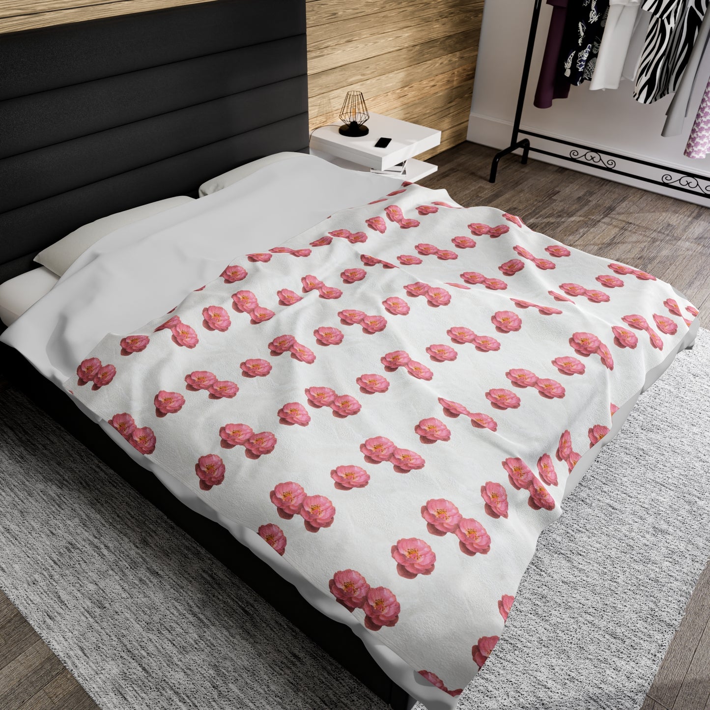 Blooming Pink Velveteen Plush Blanket