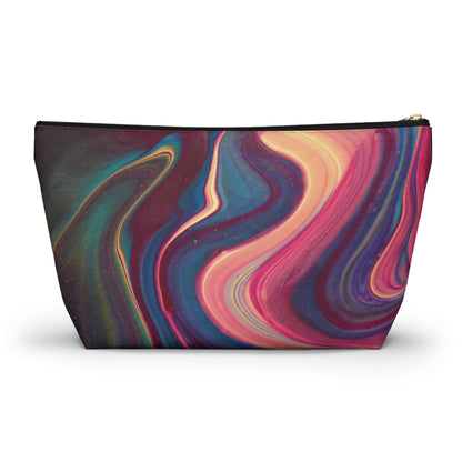 Pouch with T-bottom