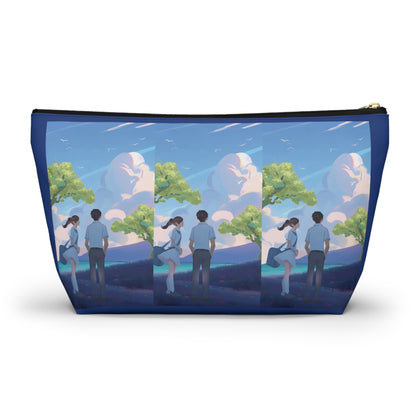 Pouch with T-bottom
