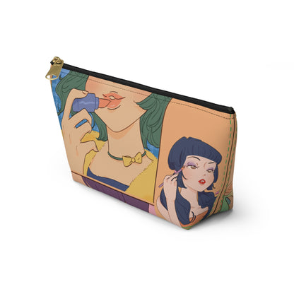 Pouch with T-bottom