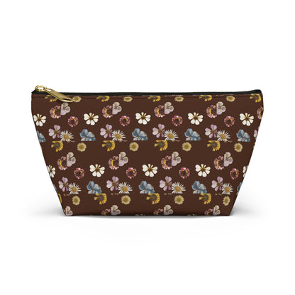 Pouch with T-bottom