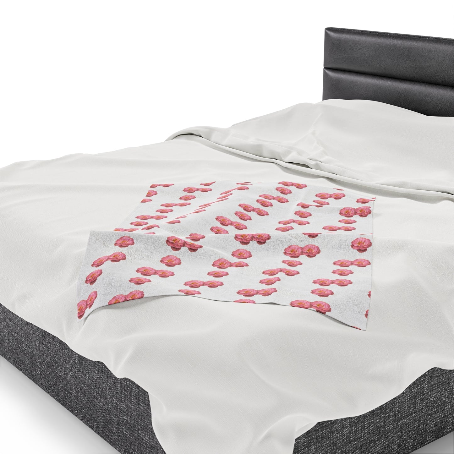 Blooming Pink Velveteen Plush Blanket
