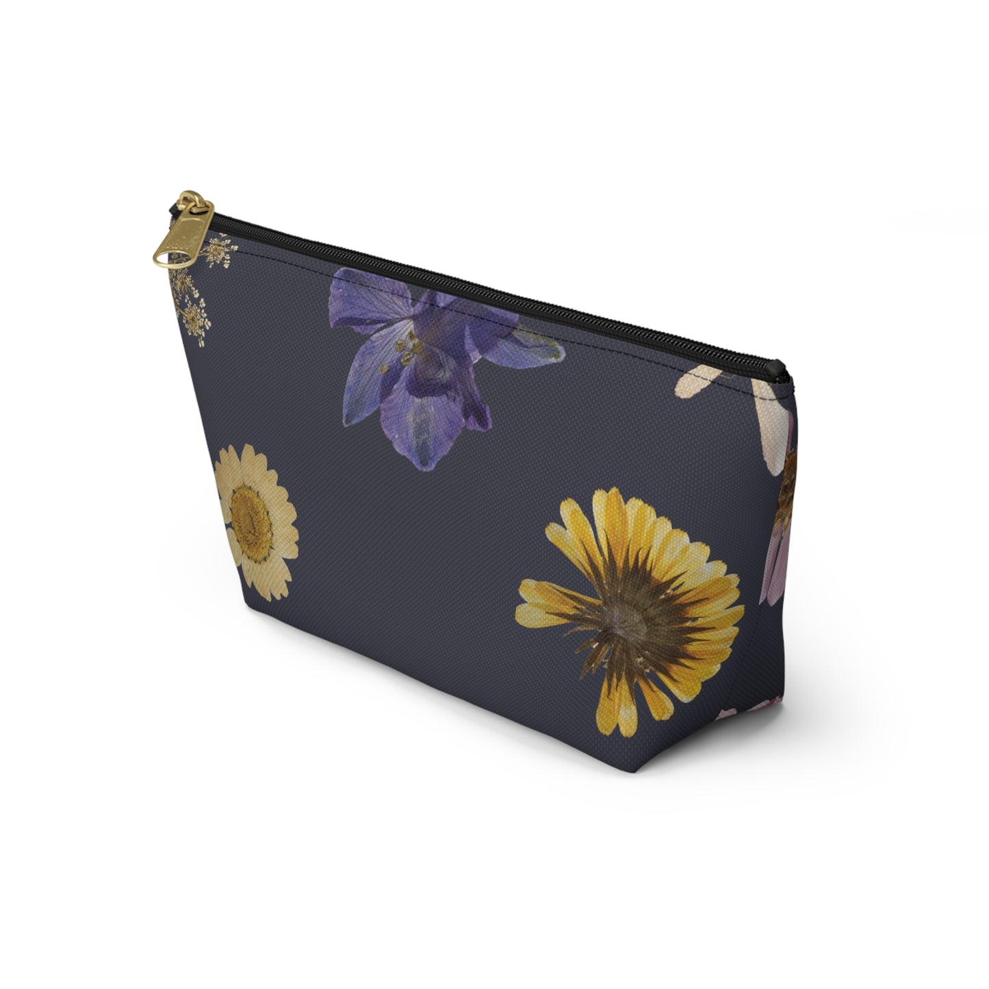 Pouch with T-bottom