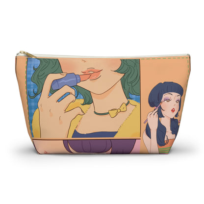 Pouch with T-bottom