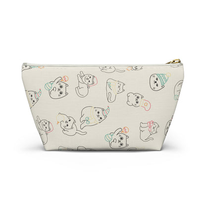 Pouch with T-bottom
