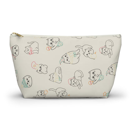 Pouch with T-bottom