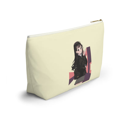 Pouch with T-bottom