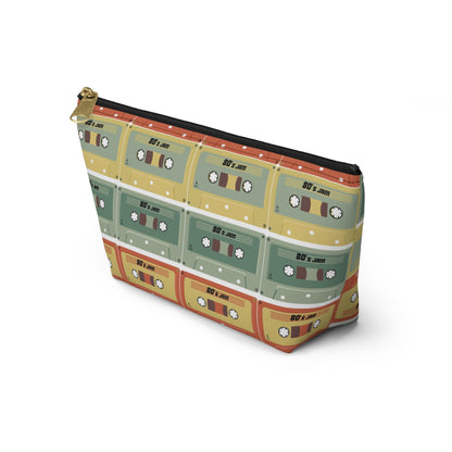 Pouch with T-bottom