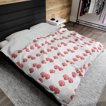 Blooming Pink Velveteen Plush Blanket